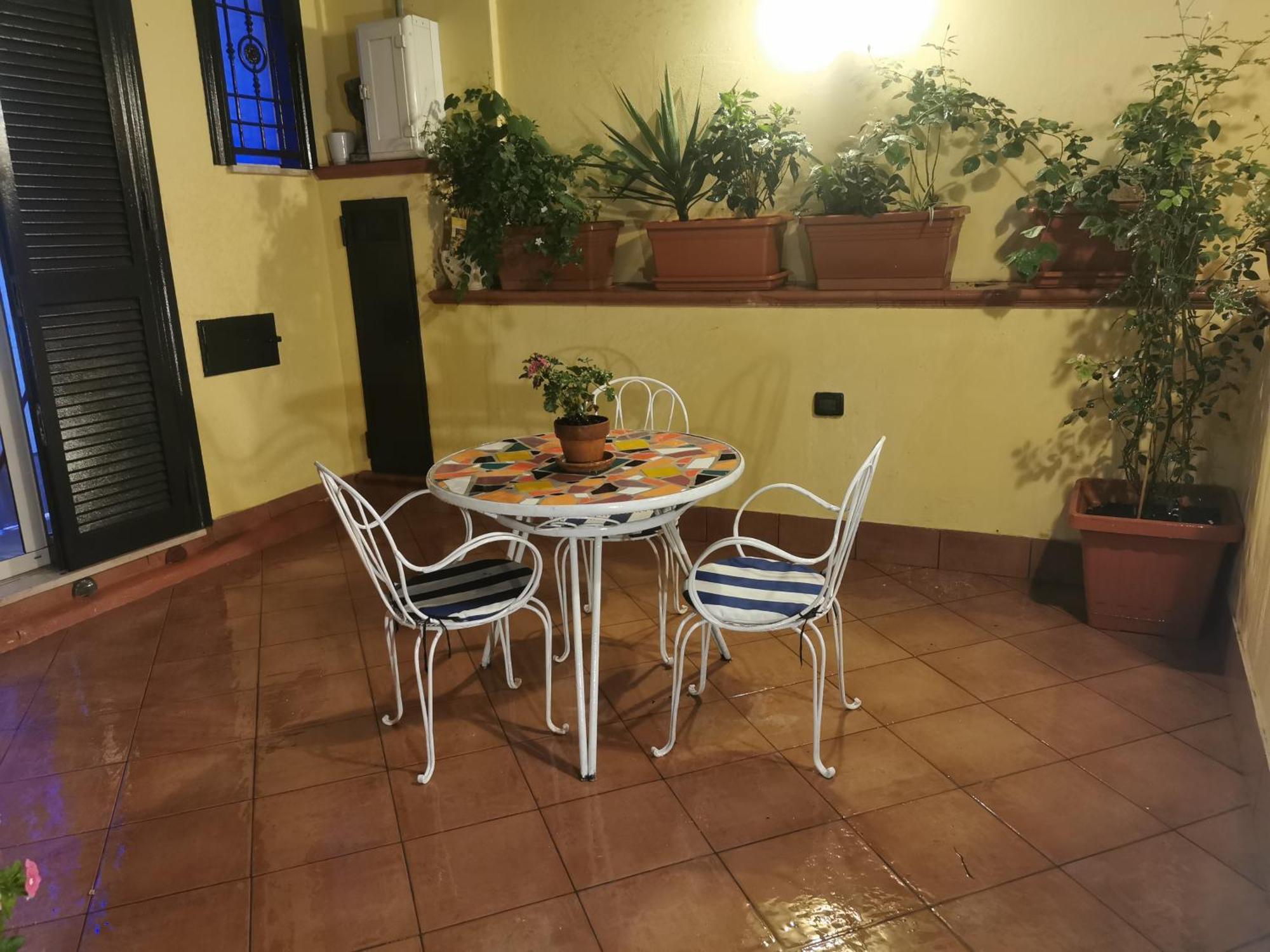 Le Stanze Di Eli E Gio Bed & Breakfast Кастеламаре ди Стабия Екстериор снимка